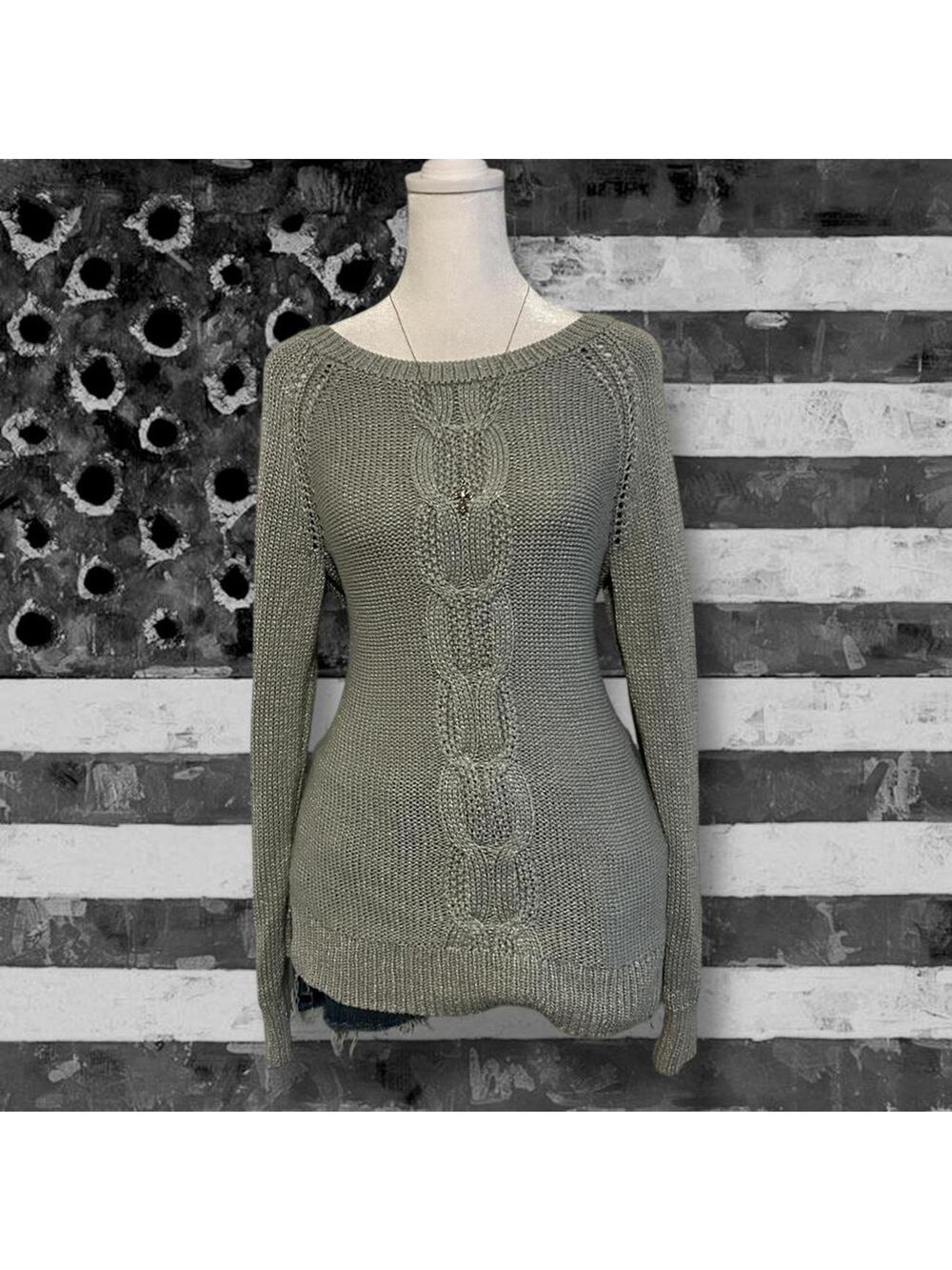 MUST HAVE DAILY light heather grey cable knit sweater